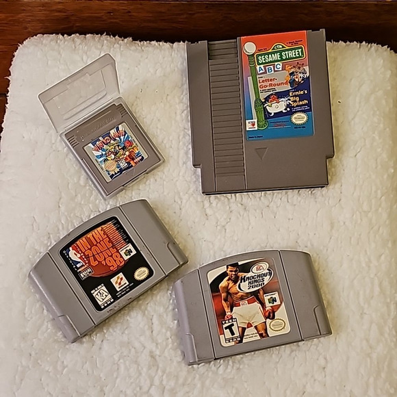Nintendo Other - Nintendo games vintage